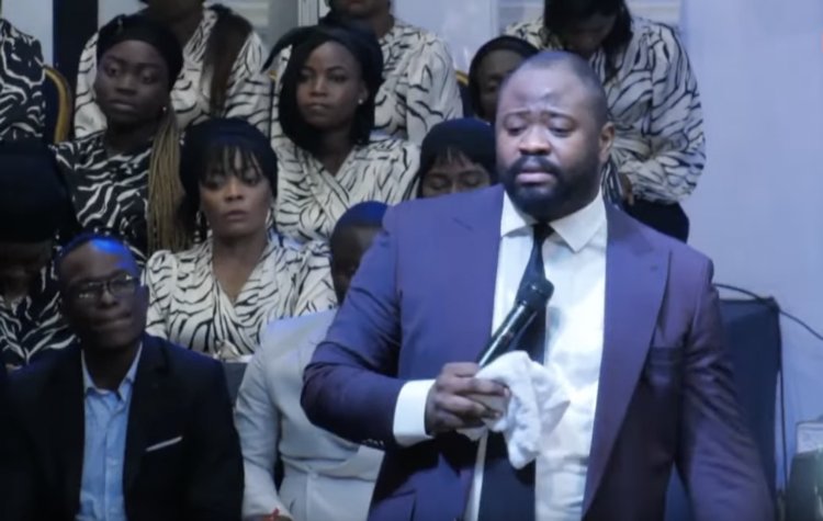 Moise Mbiye : « j’ai attrapé un pasteur entrain de comploter contre moi