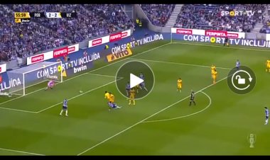 Portugal : Le but acrobatique de Chancel Mbemba avec Porto (Vidéo)