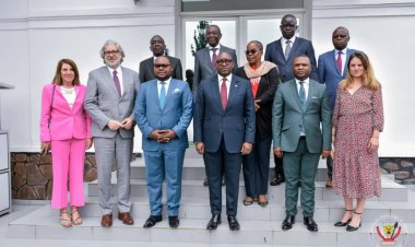 Signature de l’avenant du cahier des charges, le Premier Ministre Jean-Michel Sama Lukonde obtient le soutien renouvelé et l’accompagnement de l’ OIF pour l’organisation des 9èmes Jeux de la Francophonie à Kinshasa en août 2023