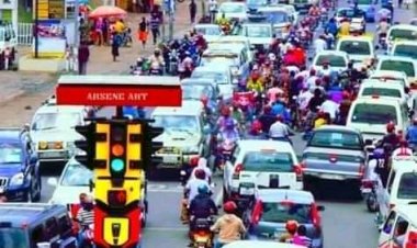 Goma:Le robot de réglementation de circulation routière au rond  point Mutinga cogné par un véhicule