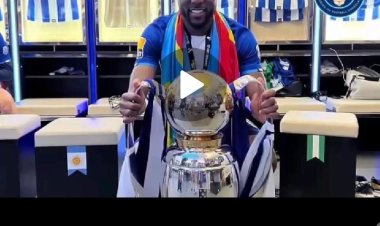Portugal : Chancel Mbemba soulève la coupe avec Porto (Vidéo)