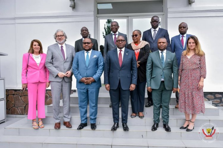 Signature de l’avenant du cahier des charges, le Premier Ministre Jean-Michel Sama Lukonde obtient le soutien renouvelé et l’accompagnement de l’ OIF pour l’organisation des 9èmes Jeux de la Francophonie à Kinshasa en août 2023