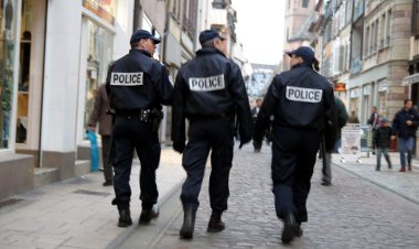 Dans ce pays , il est interdit de filmer la police