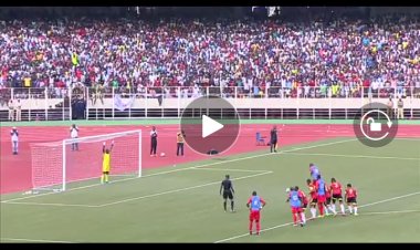 Football : Il y a 6 ans Cédric Bakambu marqué son premier but avec les léopards (Voici la vidéo de ce but là)