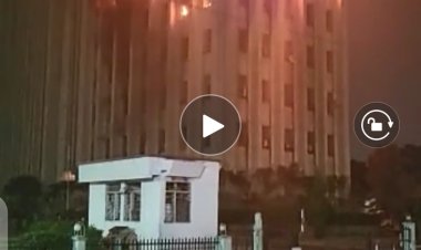 RDC/Kinshasa : L'immeuble ONATRA en feu (Vidéo)
