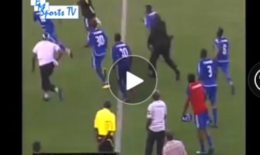 Rappel-Foot: Il y a plus de 10 ans Trésor Mputu et Lusadiso sautés sur l'arbitre comme des Jet-li au Rwanda (Vidéo)