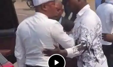 Kinshasa : Le semblant de Kabund sur le retentissement de lacrymogènes lui lancés par les policiers (Vidéo)