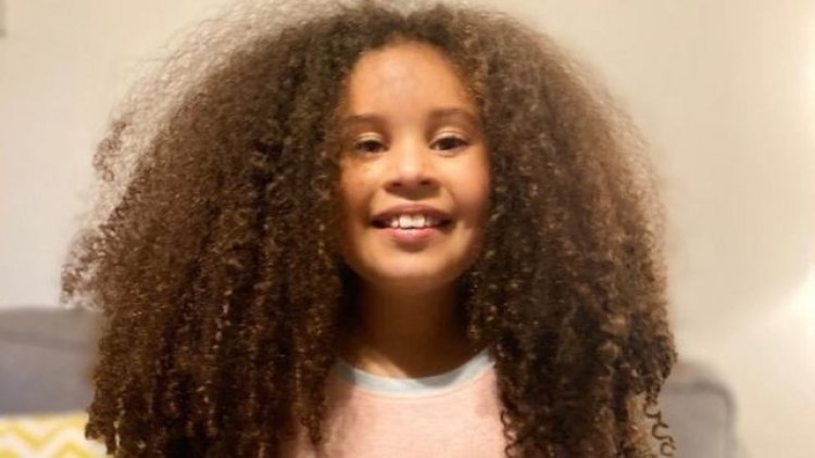 Incroyable : Une jeune fille laisse pousser ses cheveux afro pendant six ans pour en faire don