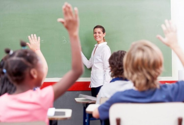 Un lycéen blesse son professeur qui l’empêche de tricher*