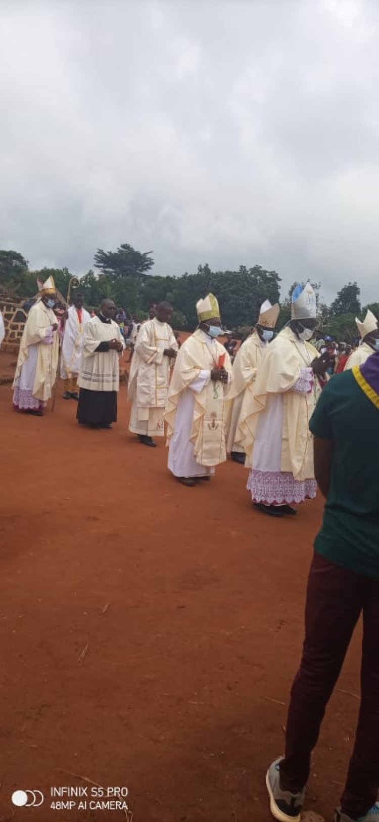 RELIGION : A Wamba le diocèse catholique a jubilé avec l'évêque Janvier Kataka