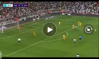 Süper lig : Arthur Masuaku et Jackson Muleka arrachent une victoire avec Besiktas (Vidéo)