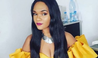 Cameroun: Une députée de l’opposition vend des boissons éclaircissantes, découvrez