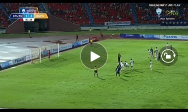 Foot : Le magnifique penalty de Jonathan Bolingi avec Buriram (Vidéo)