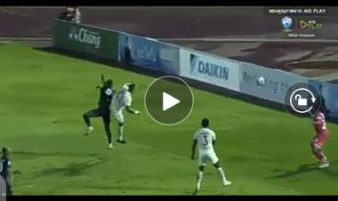 Thaïlande : Le but marqué d'une tête magique par Jonathan Bolingi en Super Coupe (Vidéo)