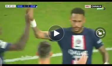 PSG : Quel magnifique but marqué par Neymar face à Maccabi (Vidéo)