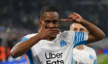 Urgent : Cédric Bakambu réagit sur son départ chez Marseille