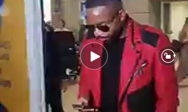Foot : En vidéo l'arrivée de Cédric Bakambu à Grèce pour signer à Olympiakos