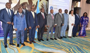 RDC: Sama Lukonde a présidé la cérémonie de signature des contrats de performance avec les bailleurs des fonds