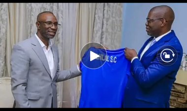 Foot : Florent Ibenge échange avec le gouverneur Jacques Kyabula (images)