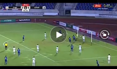 Buriram United : Jonathan Bolingi immobilise le gardien de Warrior FC avec un but d'une tête magique (Vidéo)