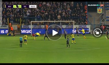 Belgique : La frappe de la tête de Dieu Merci Mbokani qui fait tomber le gardien de Deinze (vidéo)