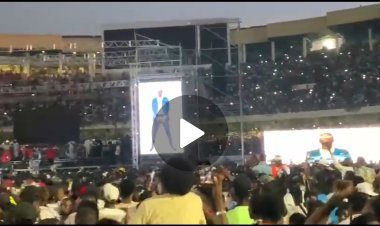 Musique : Ces images de Fally Ipupa que vous n'avez pas vues au stade de martyrs (vidéo)
