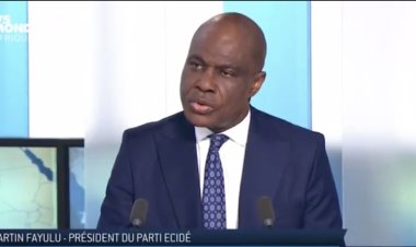 Martin Fayulu:  Est-ce que le Congo ne pouvait pas former  3000 soldats avec tout l’argent que Mr Tshisekedi dépense, l’argent qu’on vole dans des projets, 100 jours et Tshilejelu ...(vidéo)