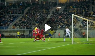 Belgique : Le joli but de Dieu Merci Mbokani face à son ancien club Antwerp (vidéo)