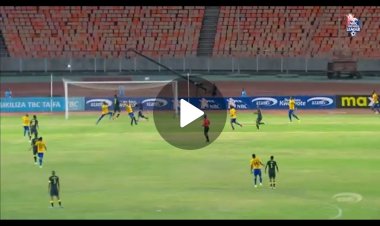 Tanzanie : Fiston Kalala Mayele marque 3 buts et livre une passe décisive en un match (vidéo)