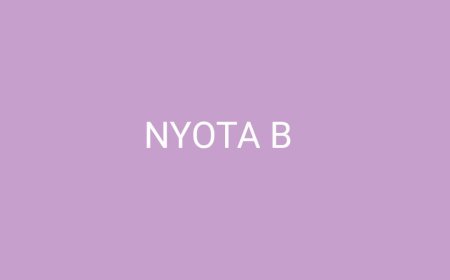 Mode : Nyota BWANANDEKE ( Nyota B.) , L' habilleuse de luxe international souffle sur sa bougie en ce jour