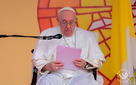 Le pape a  invité le pays à ne pas «glisser dans le tribalisme et la confrontation», ni à prendre «obstinément parti pour sa propre ethnie ou pour des intérêts particuliers