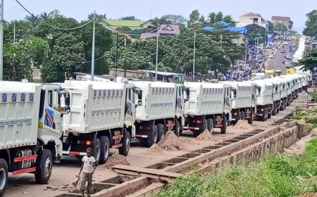 Près de 300 Camions  viennent d'arriver à Kinshasa dans le cadre du programme de 145 territoires initié par le Chef de l'État Félix Tshisekedi(vidéo)