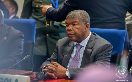 MINI SOMMET SUR LA PAIX ET LA SÉCURITÉ DANS LA RÉGION EST DE LA RÉPUBLIOUE DÉMOCRATIQUE DU CONGO