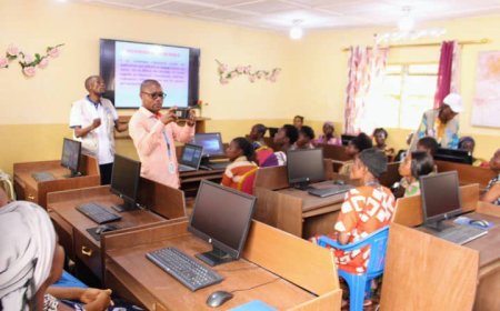 Kasaï-Central : Des femmes rapatriées et déplacées internes formées sur le numérique à Kananga