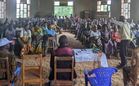 LUBERO/Nord Kivu : Le secretaire général à.i. du Msr, JC Vahamwiti , compatit avec la population de munoli