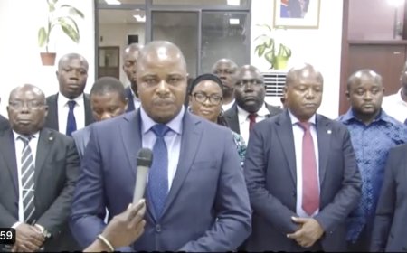 26 Députés provinciaux du Sud Kivu ont fait 1 mois à Kinshasa sans être reçu par  le VPM  Peter Kazadi qui les avait invités