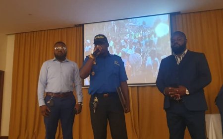 Cérémonie de remise de trophées Africa Grand Lacs : le prix de performance a été remis au colonel Blaise Bukasa de la PCR