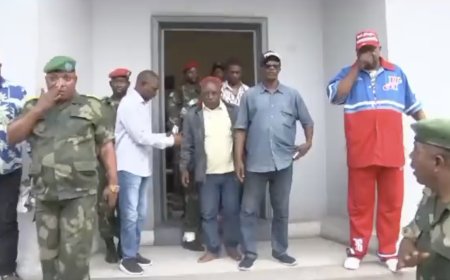 #RDC:L'armée congolaise a mis la main sur 2 policiers, auteurs de plusieurs enlèvements à #Kinshasa