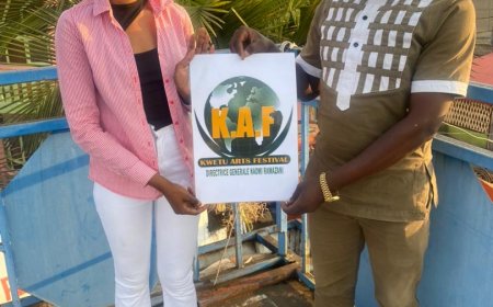 Goma/Culture :Issa Djuma remet officiellement son projet du "KWETU ARTS FESTIVAL" à Naomi Ramazani Omari