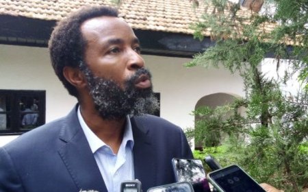 RDC : Le député Crispin Mbindule tourne le dos à l'UNC pour l'Udps et accuse Kamerhe de faire allégeance au Rwanda