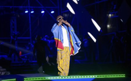 #RDC: « Le Congo est en train de changer, restons positifs allons de l’avant, l’Afrique change », ⁦Maître GIMS aux nuits de la francophonie à Kinshasa