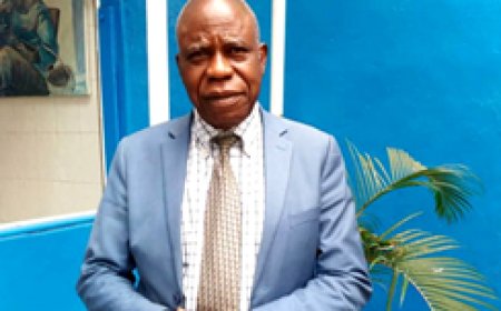 RDC :" Félix Tshisekedi mérite d'être secrétaire national de l'UDPS et non chef de l'État (Corneille Mulumba)
