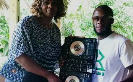 Goma/ Culture: NYOTA B, la maman de la star de l'un de meilleurs DJ de l'est de la RDC achète un pioneer Sb3 à DJ Golem B