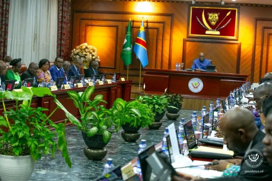 RDC : Félix Tshisekedi chasse trois ministres fraudeurs au conseil des ministres!