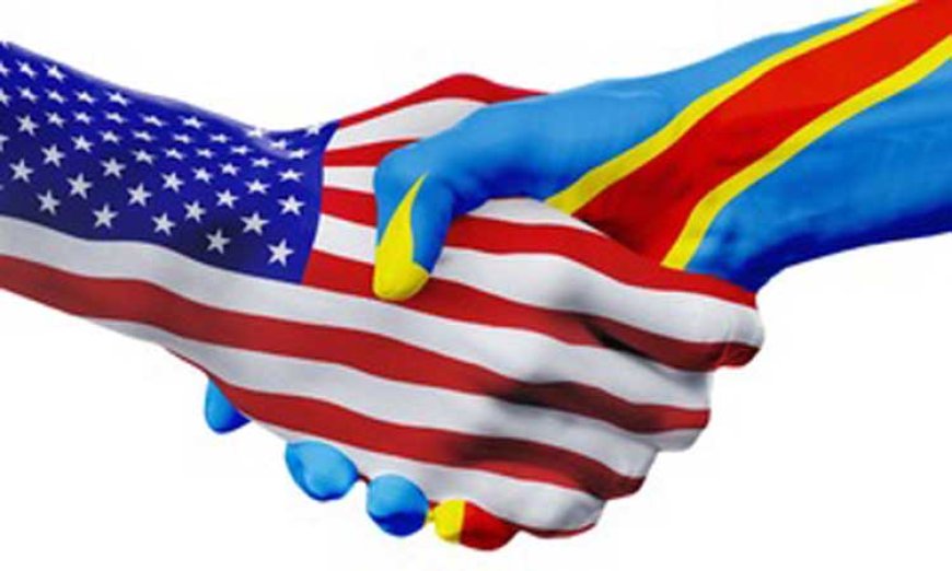 RDC : les États-Unis offrent un lot d’équipements de travail à la Cour des comptes pour une valeur de 100.000 USD