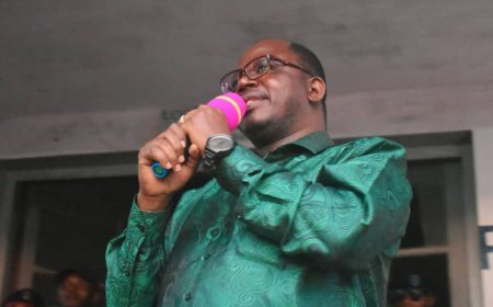 Kasaï Central : Jean Claude Tshilumbayi mobilise la population pour l’accueil de Félix Tshisekedi