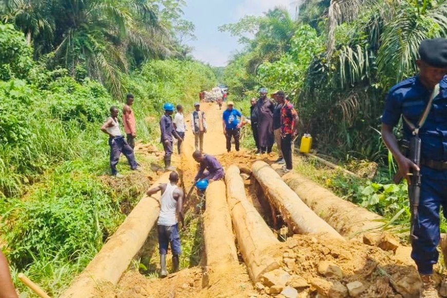 Walikale : face à la dégradation de la RN3, le chef de secteur des Wanianga descend sur le terrain pour constater l’urgence